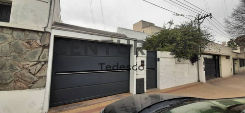 Imagen 1 de 18 de 116 Entre 71 Y 72. Casa De 2 Dormitorios En Venta. La Plata.-