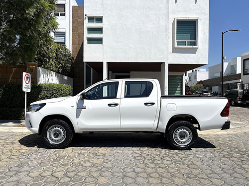 Toyota Hilux Doble Cabina Diesel 4x4 2023