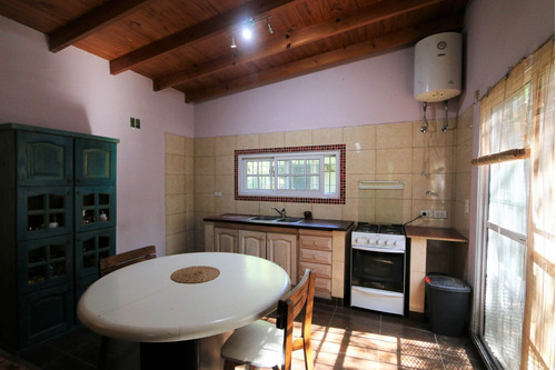 Imagen 9 de 30 de Venta Casa Quinta Virrey Del Pino Extenso Lote. Si Algo Nos Dejó La Pandemia Es La Necesidad De Vivir Con Espacio, Naturaleza Y Disfrutando De La Familia. Un Entorno Ideal Para Tu Gente. Inmobiliaria