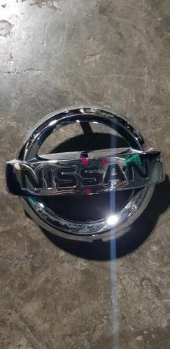 Emblema De Parrilla Nissan Sentra 2015 2017