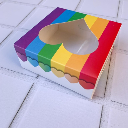 Caja C/visor Impresa-corazón-s.valentin-lgbt- (12*12*5) X 60