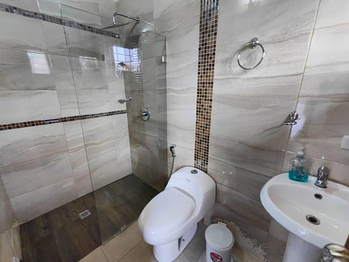 Imagen 6 de 21 de As Hermosa Casa En Urbanización Villa Eugenia As