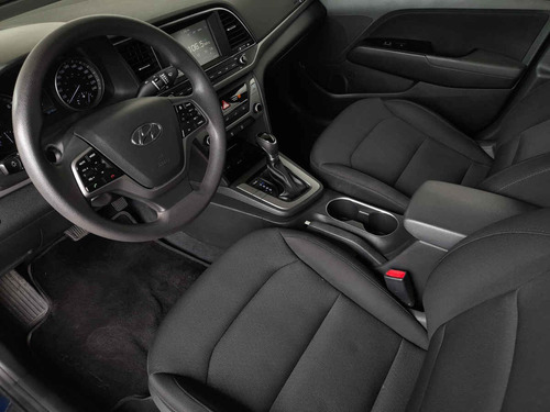 Imagen 9 de 15 de Hyundai Elantra 2017 4p Gls Premium L4/2.0 Aut