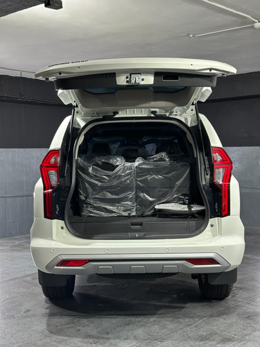 Mitsubishi Montero 2023