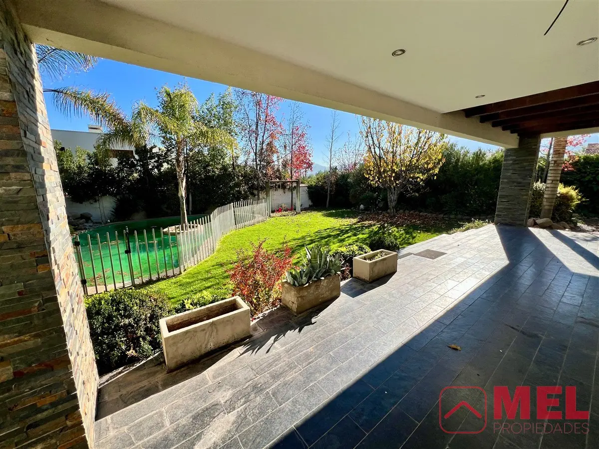 Imagen 3 de 30 de Casa En Arriendo De 5 Dorm. En Colina