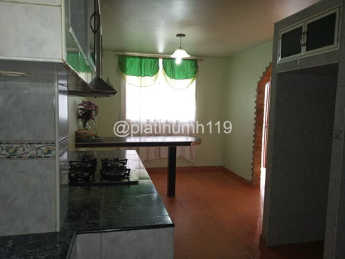 Imagen 5 de 11 de Venta De Tonwhouse En Samanes Lecumberri Cua