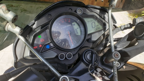 Rouser Ns200