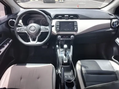 Exclusive Versa 1.6 Aut