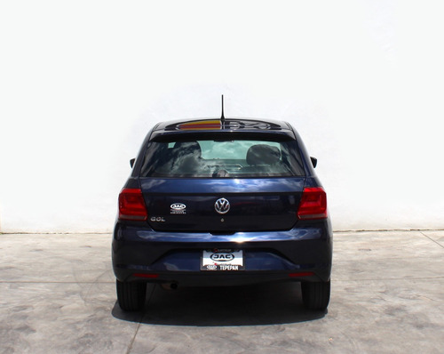 Imagen 4 de 14 de Volkswagen Gol 2017 1.6 Trendline Mt 5 P