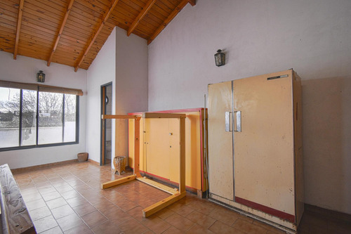 Venta Ph 4 Ambientes Sin Expensas C/ Terraza, Quincho Y Parrilla. Bernal. Apto Credito.