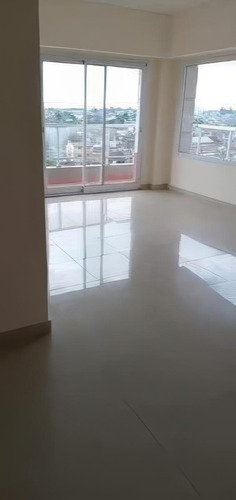 Departamento En Venta - 2 Dormitorios 1 Baño - Cochera - 73mts2 - Avellaneda