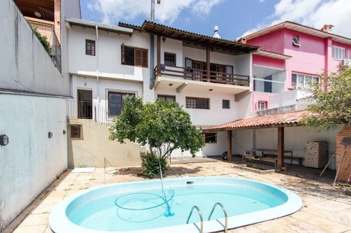 Casa Em Nonoai Com 3 Dormitórios - Lu430324