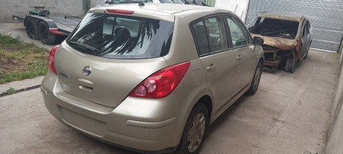 Nissan Tida De Baja