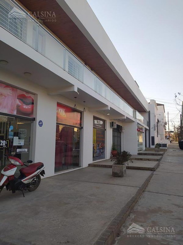 Imagen 2 de 2 de Local - Barrio Centro