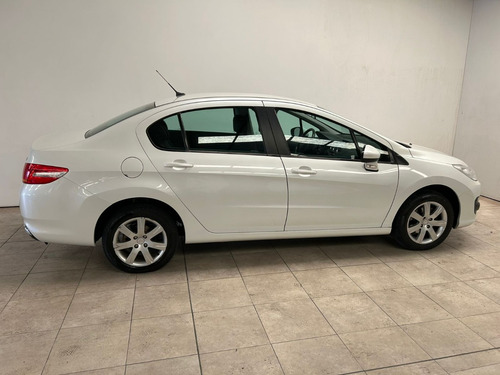 Peugeot 408 2.0 Allure 143cv