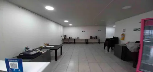 Local En Arriendo Centro (279060790).