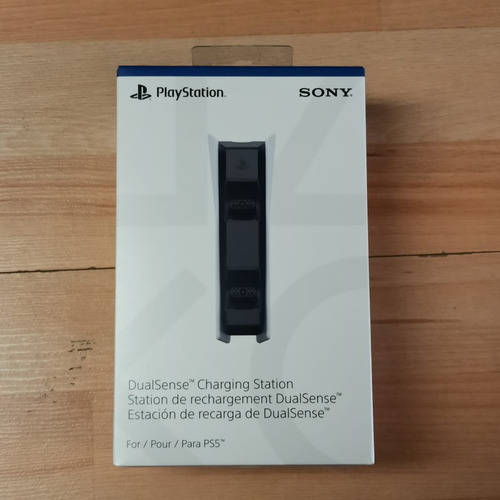 Imagen 4 de 5 de ..:: Estacion De Carga Dualsense ::.. Ps5 Playstation 5 Gw