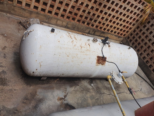 Imagen 2 de 3 de Bombona De Gas 1000lt Industrial