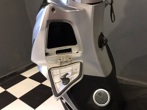 Kymco People S 150