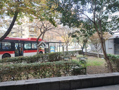 Departamento En Venta De 2 Dorm. En Providencia