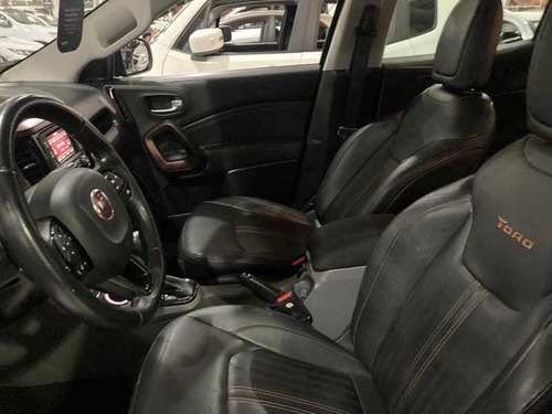 Imagem 10 de 14 de Fiat Toro Volcano At D4 2017