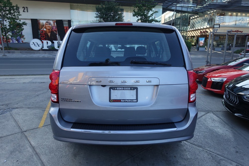Imagen 4 de 13 de Dodge Grand Caravan 2018