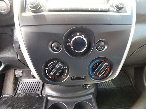 Nissan Versa 2015