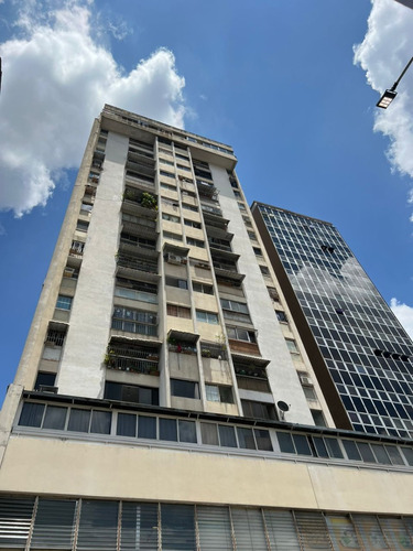 Se Vende Apartamento De 66m² En Los Ruices. Pbm