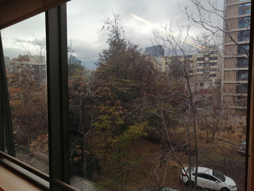 Arriendo Oficina Habilitada De 255,36 M2, Metro Pedro De Val