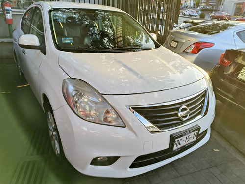 Nissan Versa 1.6 Exclusive At