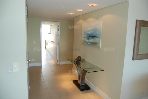 Imagen 14 de 30 de Apartamento Le Parc Piscina Piso Alto 3 Dormitorios Dependencia De Servicio Departamento En Venta Ubicado En Playa Brava, Punta Del Este, Punta Del Este / Maldonado