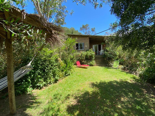 Casa Con Amplio Terreno En La Pedrera A 4 D La Playa Del Bco