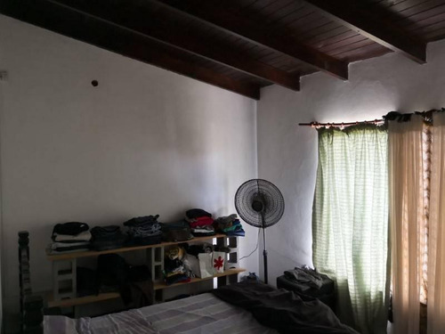 Imagen 11 de 16 de Casa De 3 Dormitorios, Cochera Doble, Galería, Parrilla, Terreno De 400 M2
