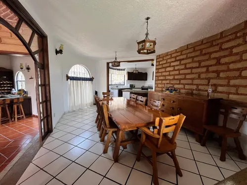 Casa Amueblada Con Alberca Y Vistas Panorámicas ¡baja De Precio De $5'400,000. A $4'500,000!