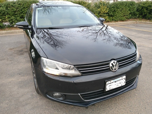 Imagen 3 de 11 de Volkswagen Vento 2.0 T Fsi Sportline Dsg 2011