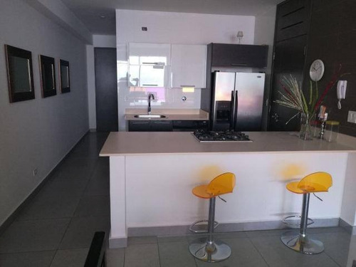 Imagen 5 de 11 de Venta De Apartamento Amoblado En Element Av. Balboa 17-4840