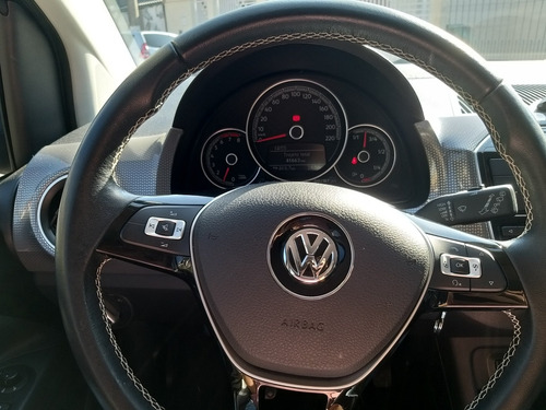 Imagem 14 de 15 de Volkswagen Up! 1.0 Cross Up Tsi