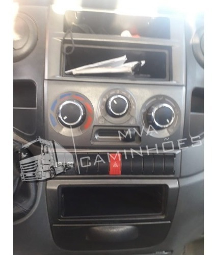Imagem 6 de 15 de Caminhão Iveco Daily 35s14