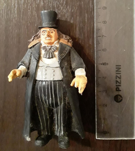 Muñeco El Pingüino Danny Devito Batman 2 Tim Burton Juguete