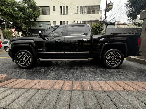 GMC Sierra 6.2 Denali Dvd At