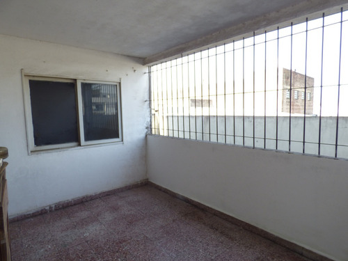 Dueño Vende Departamento Amplio Y Muy Luminoso