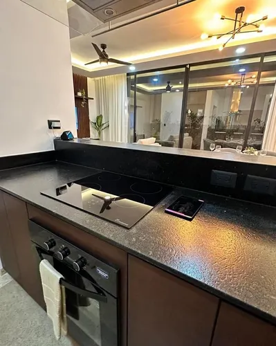Casa De 3 Rec. En Privada Con Paneles Solares, Cerca De Altabrisa. Boreana