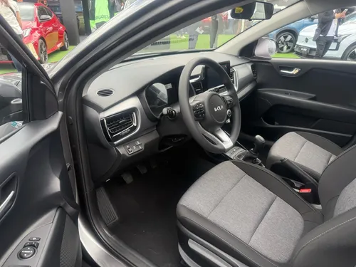 Kia Stonic Desire Mod 2026 Hibdrido Soat Gratis