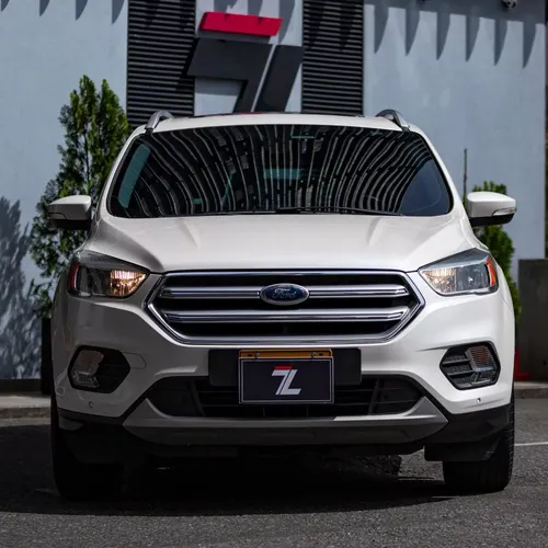 Ford Escape titanium 2.0