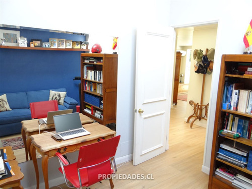 Casa En Venta De 4 Dorm. En Las Condes