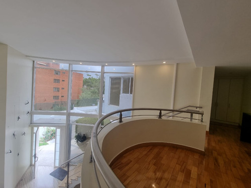 Imagen 27 de 30 de Casa Quinta En Venta 440m2 De Construcción Los Samanes Baruta Caracas