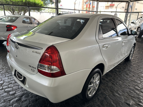 Toyota Etios 1.5 XLS SEDAN 16V FLEX 4P AUTOMÁTICO