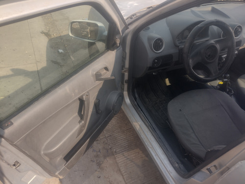 Volkswagen Pointer 1.6 Aa