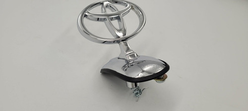 Imagen 4 de 7 de Toyota Land Cruiser Burbuja Fj80 Coronilla Emblema Capot