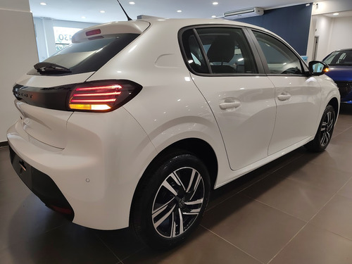 Peugeot 208 1.0T Allure Pack
